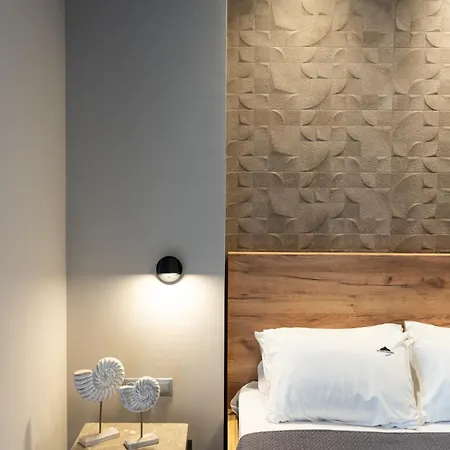 Olympus Pantheon Luxury بلاكا ليتوشورو